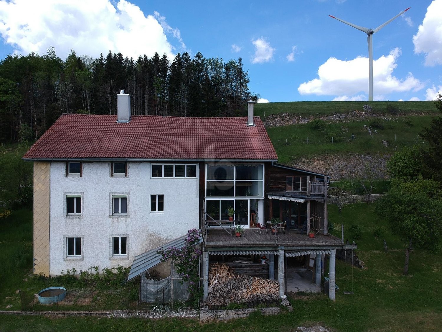 12 ½ rooms single house