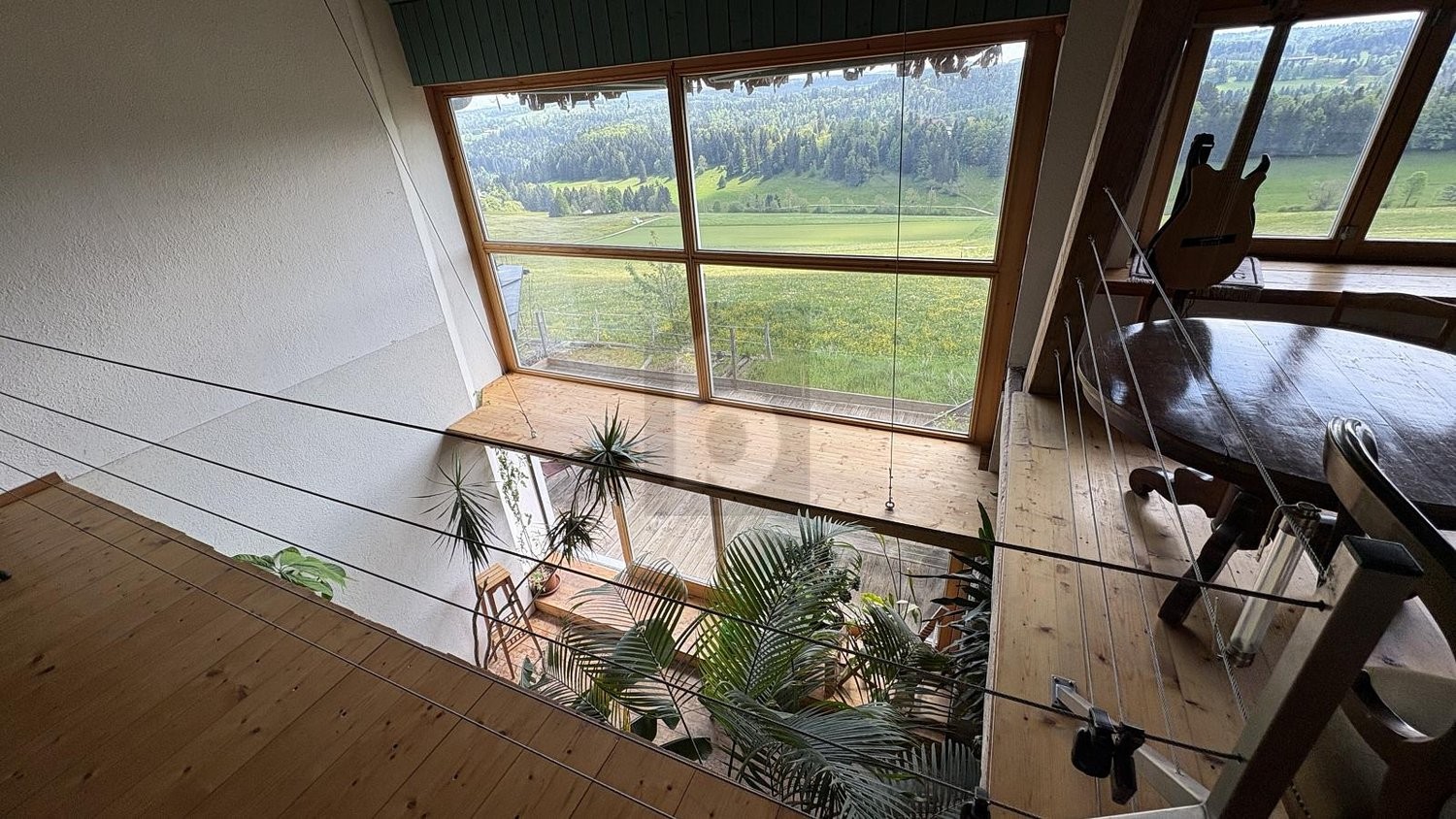 12 ½ rooms single house