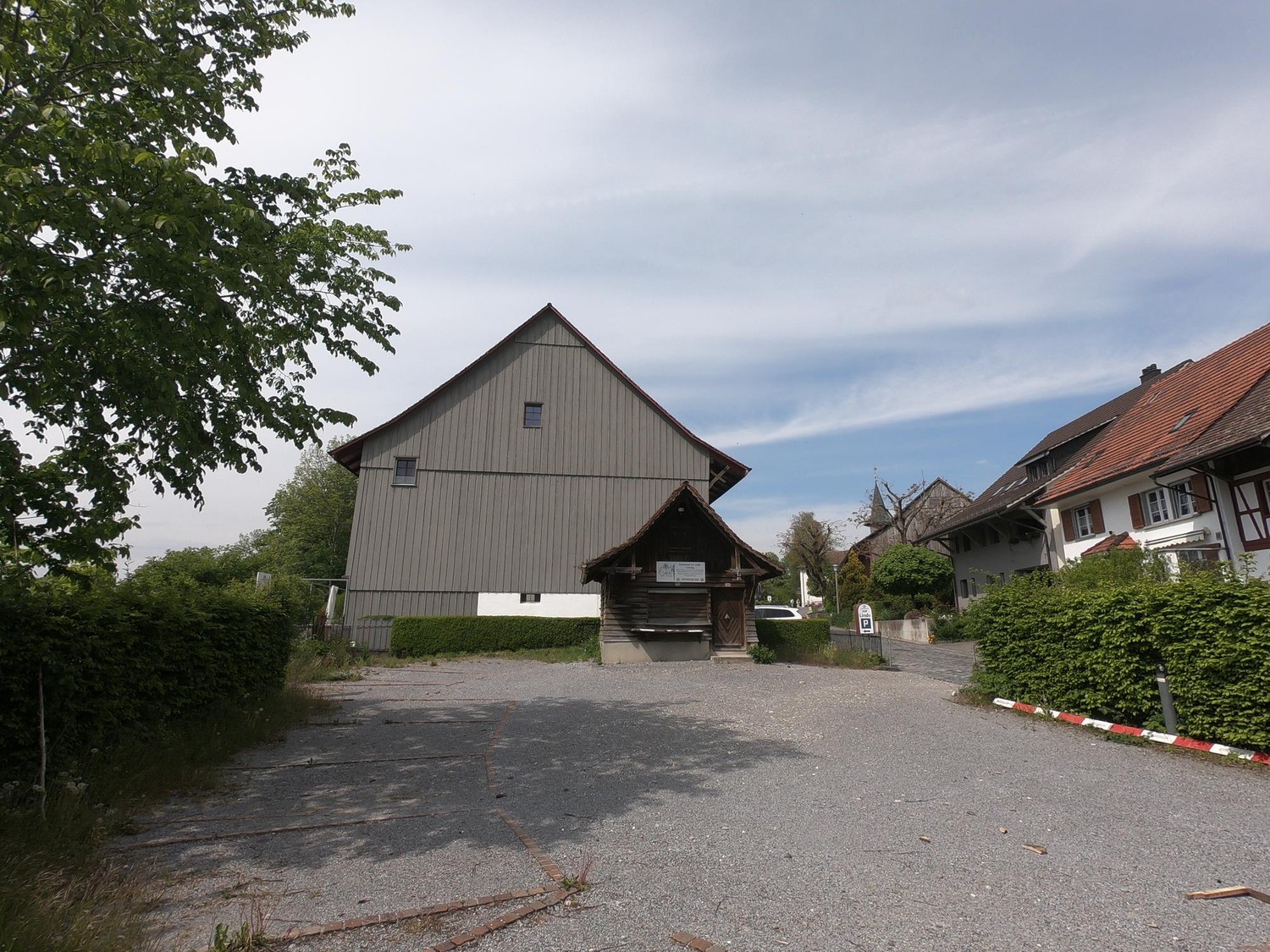 10 rooms single house