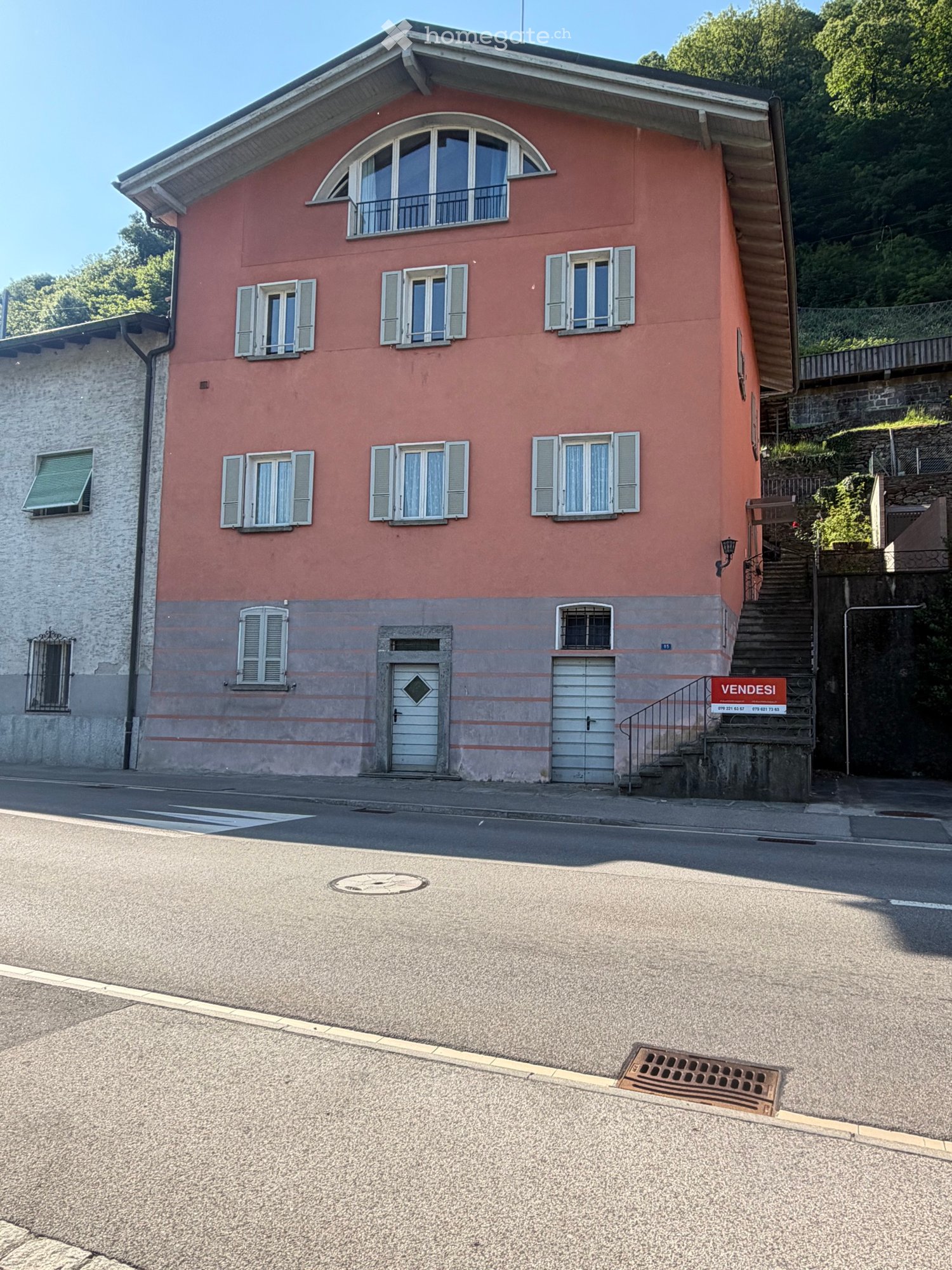 5 rooms apartment