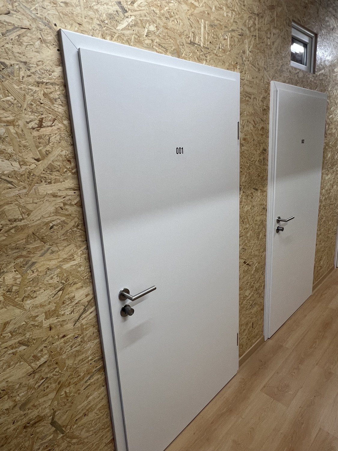 16-16m² commercial