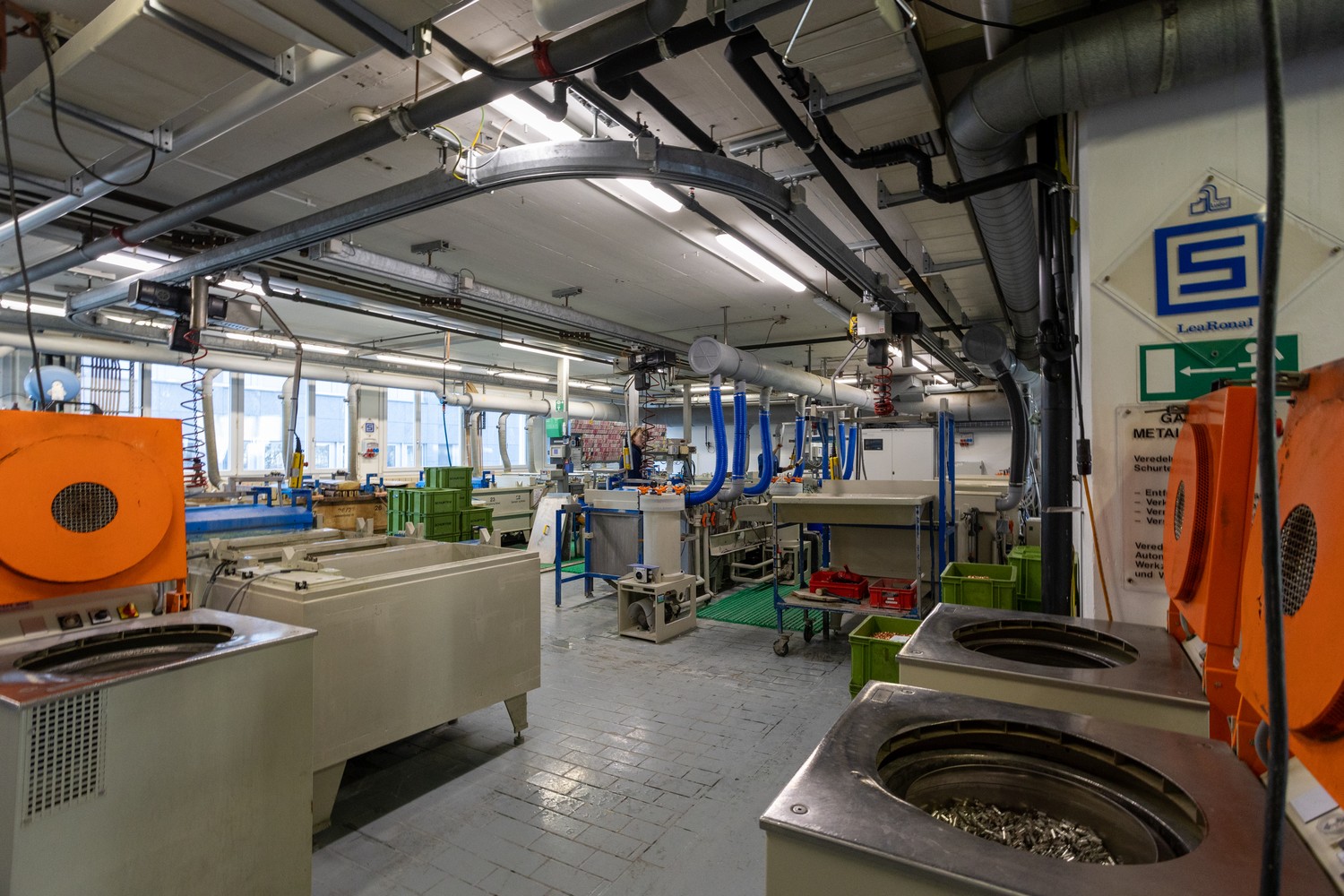 3800m² commercial