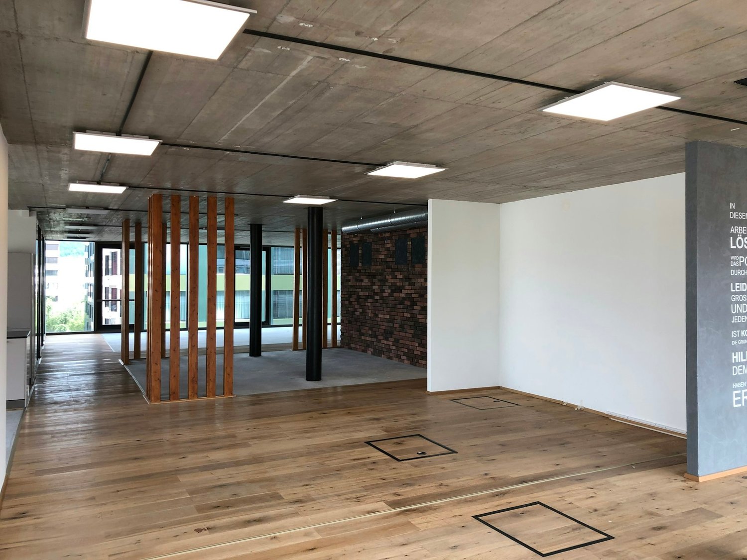 703m² ufficio