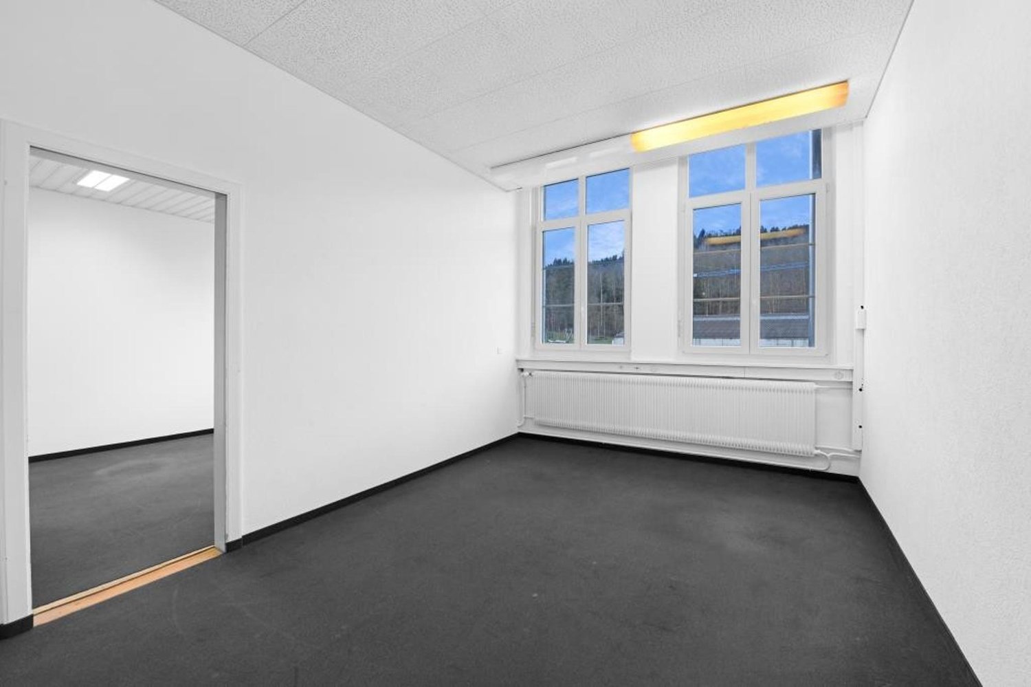 50m² office