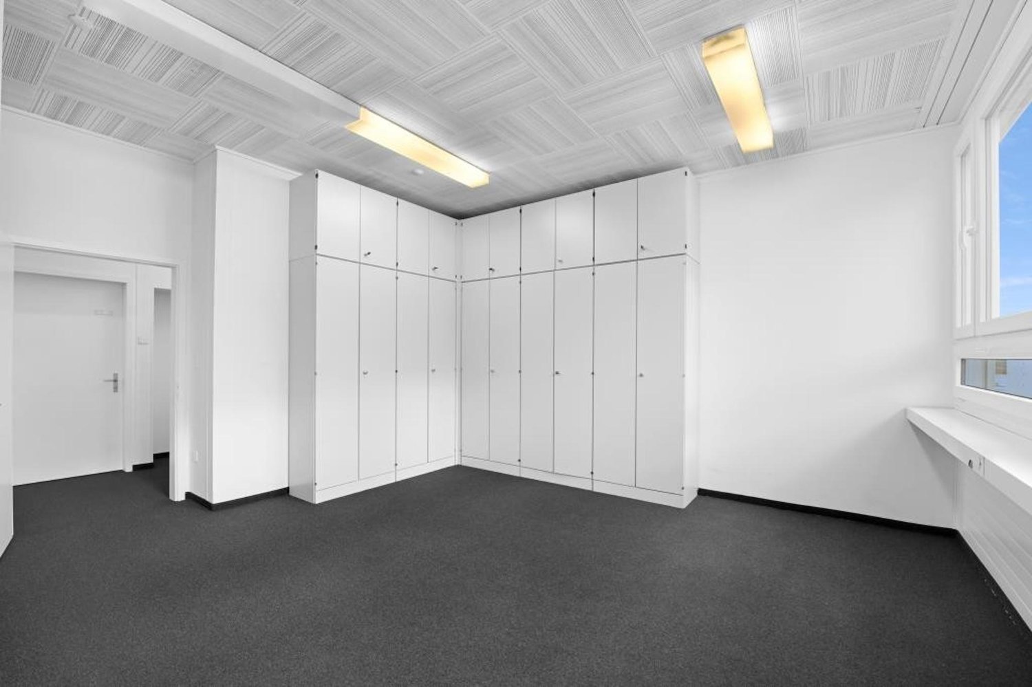 50m² office