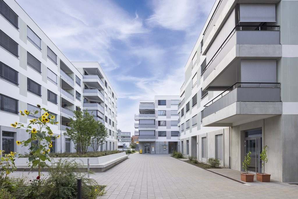 276m² office