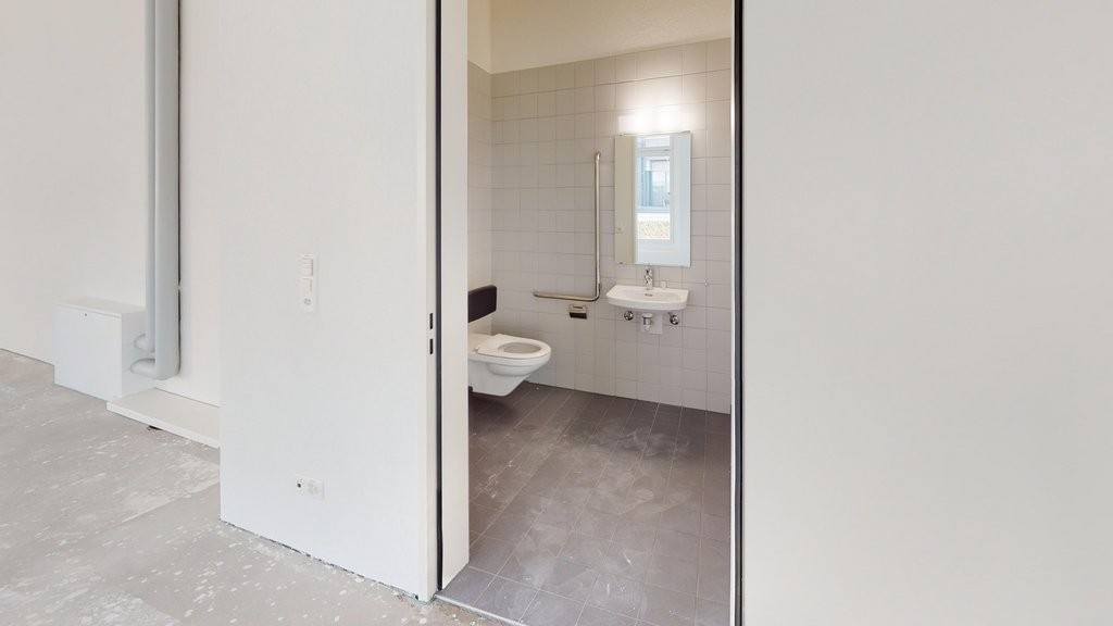 276m² office