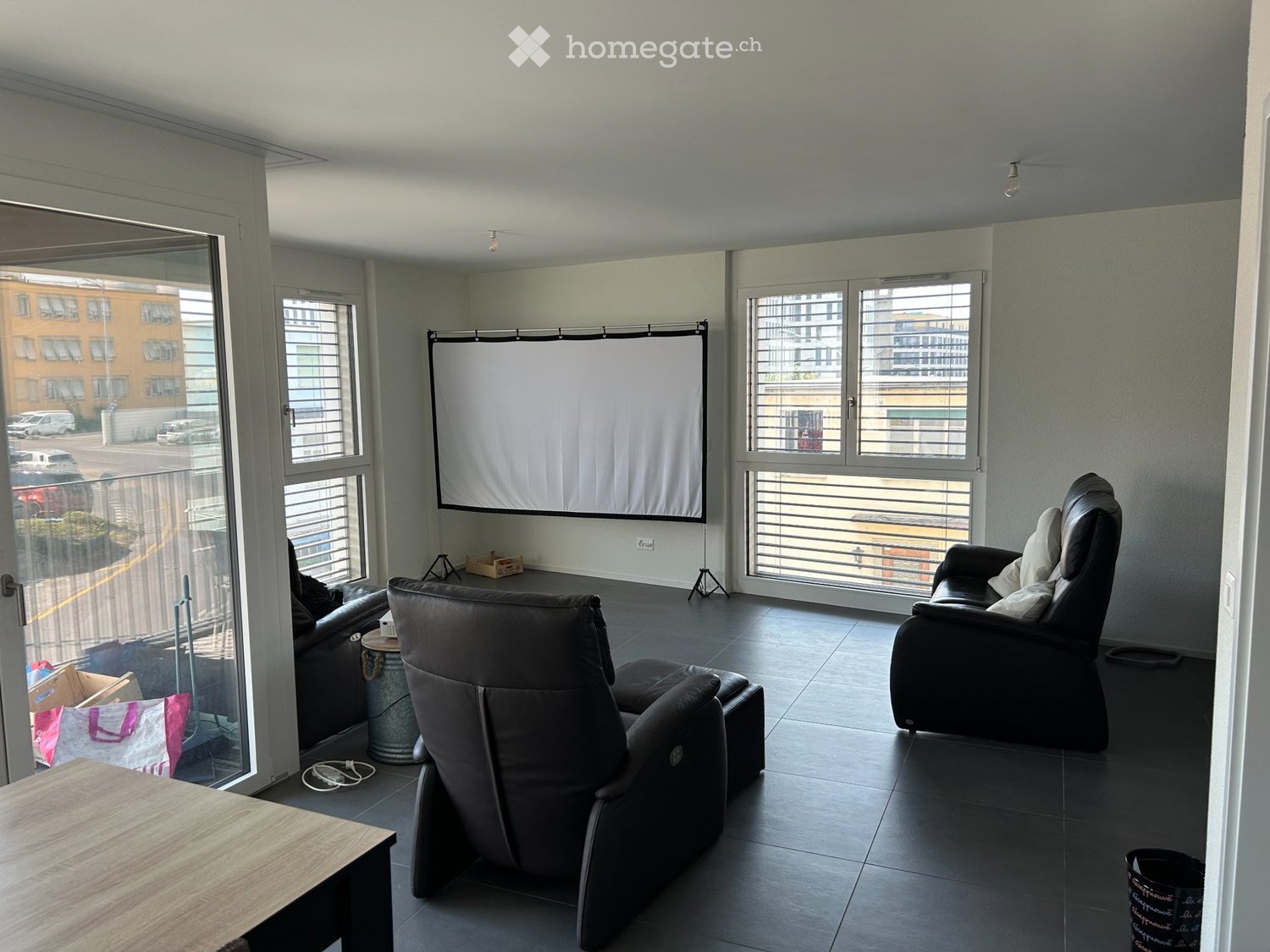 1 room single room