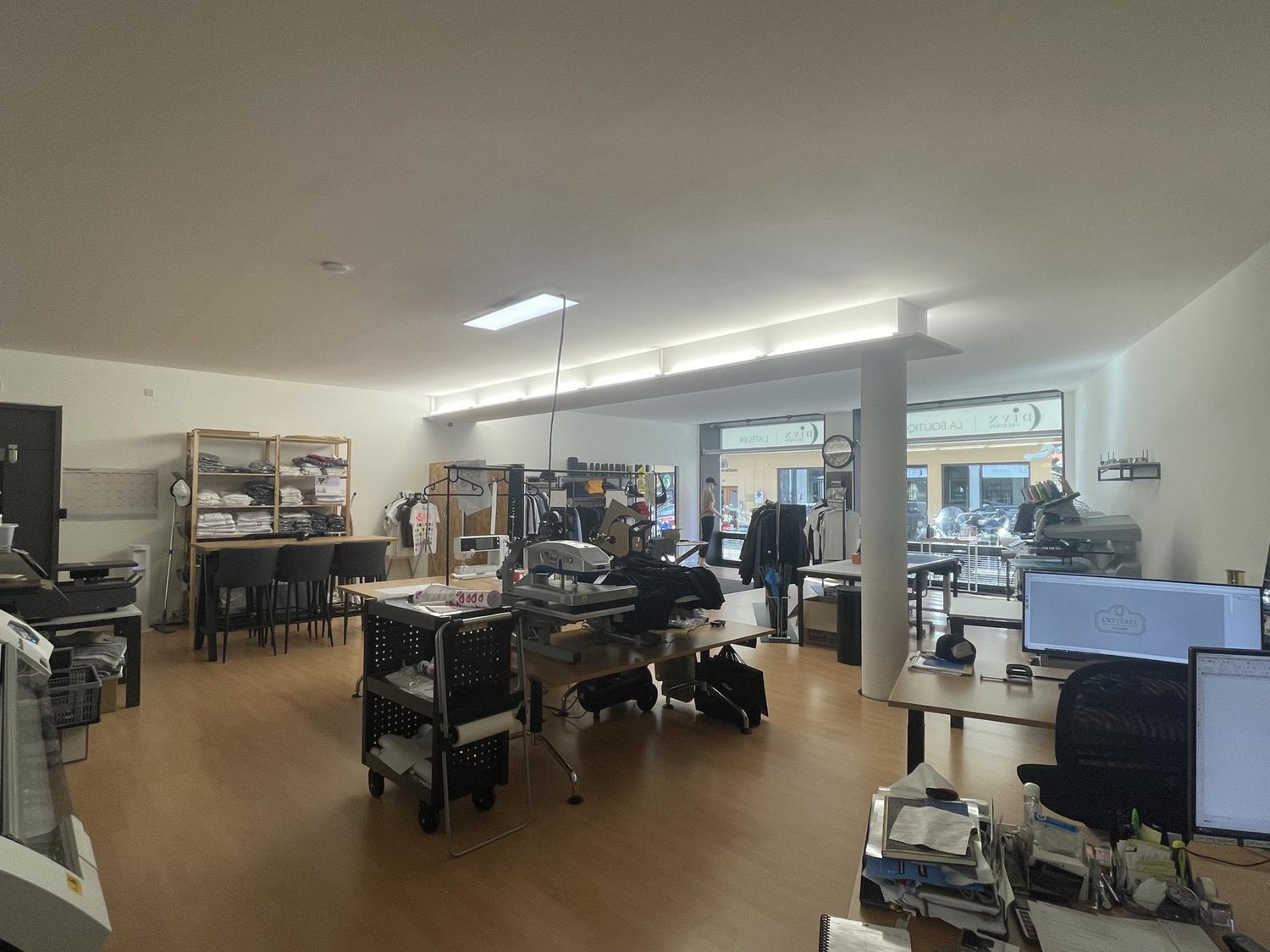 140m² arcade