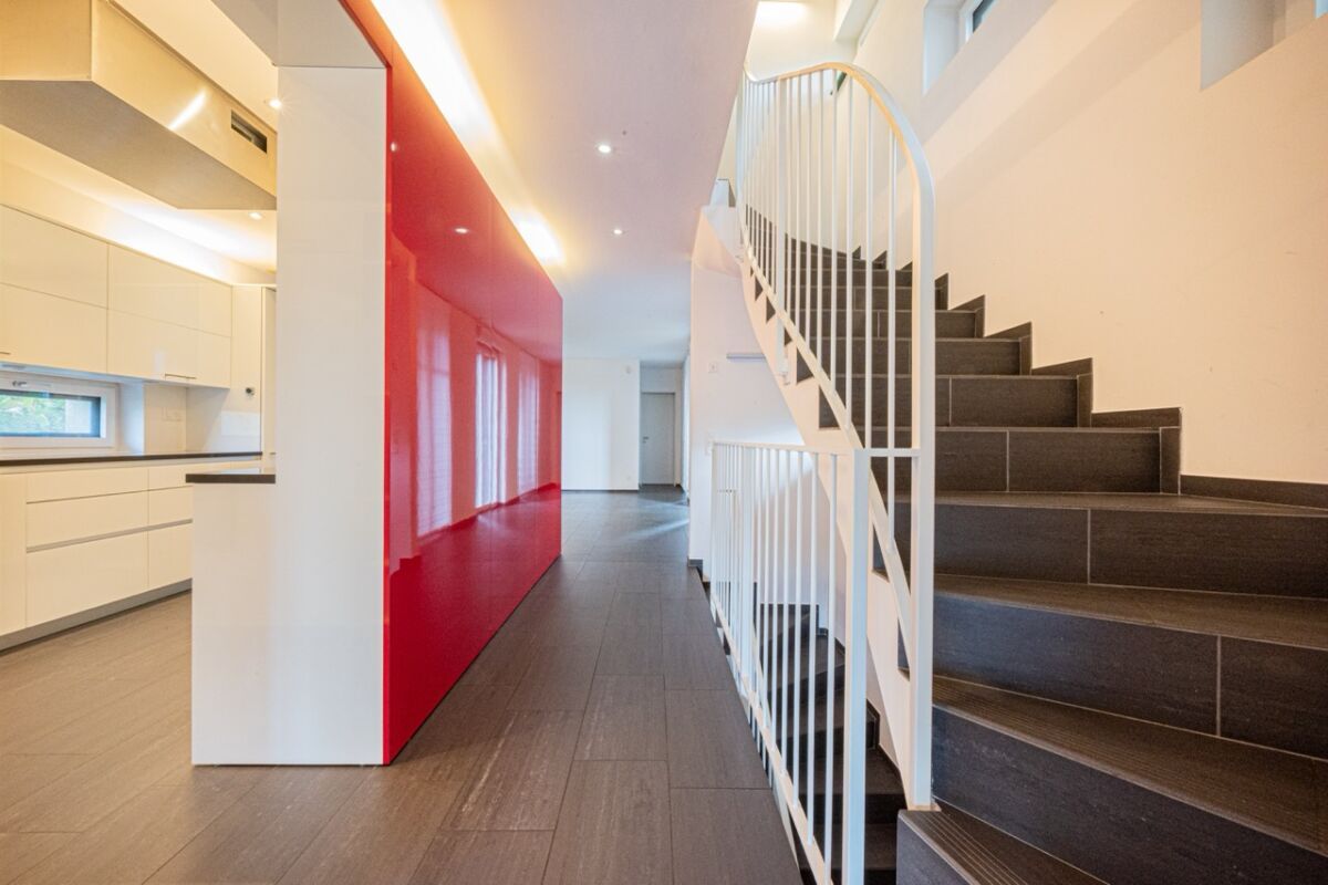 6 rooms single house