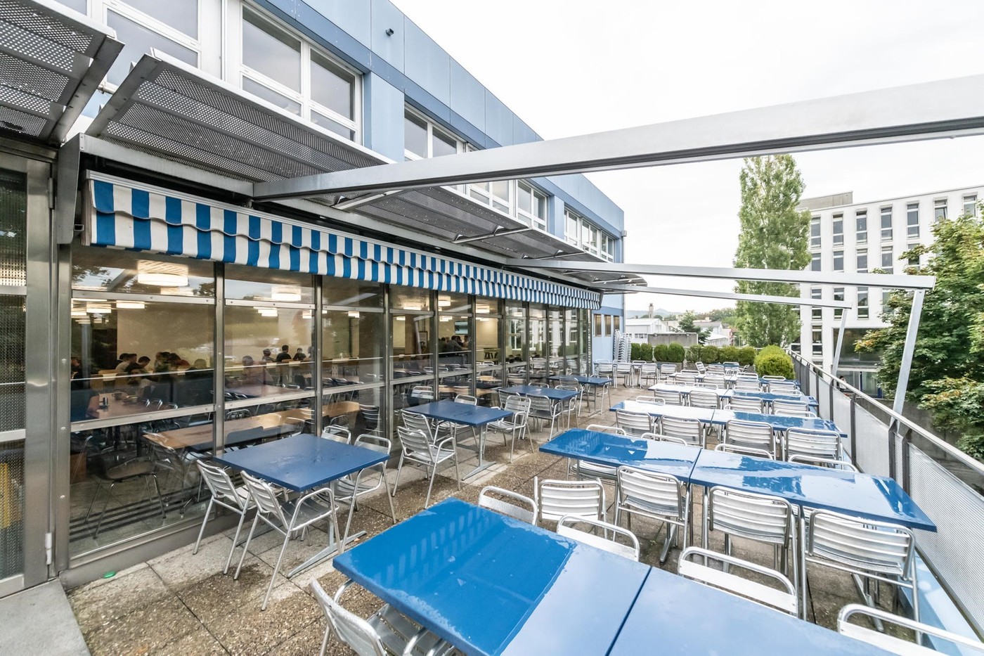 12000m² office