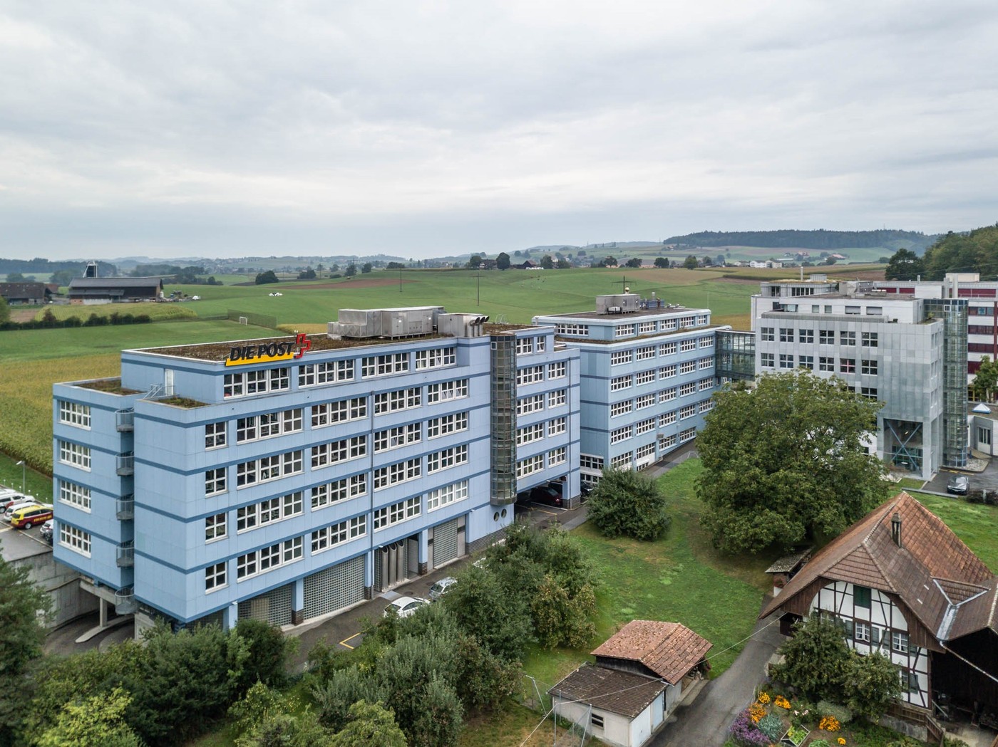 12000m² office
