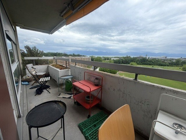 5 rooms apartment