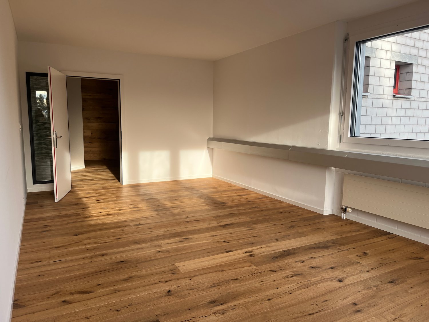 216m² commercial