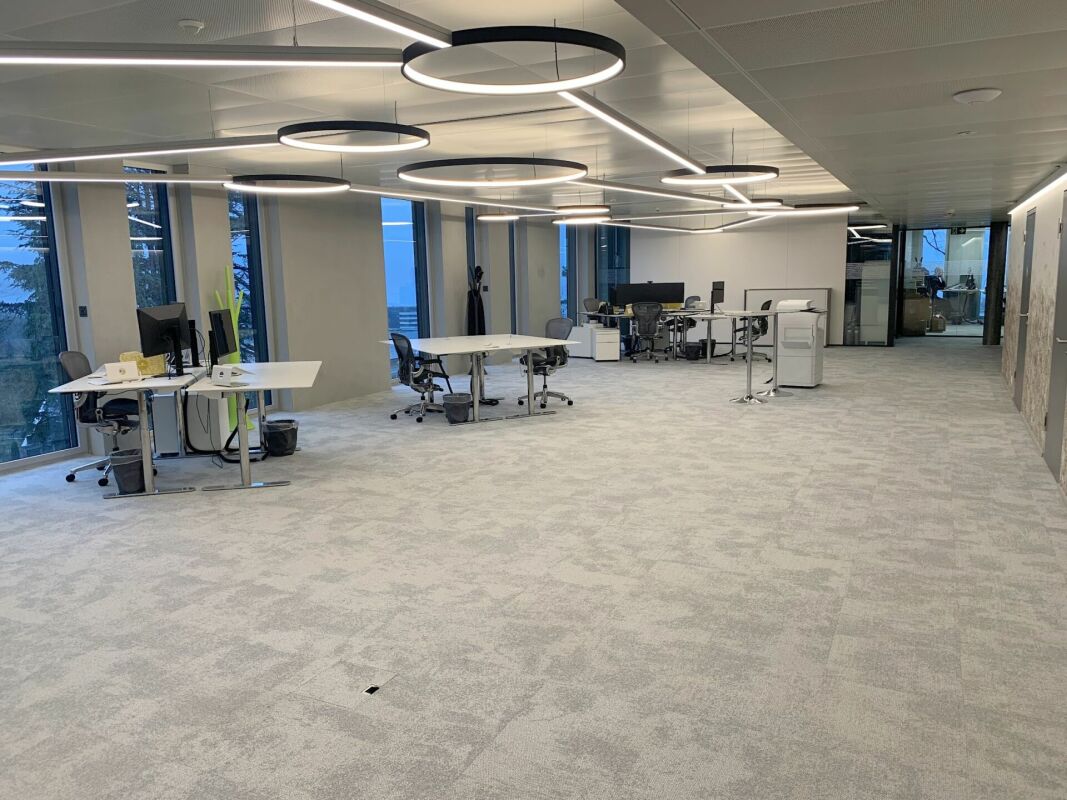 450m² office