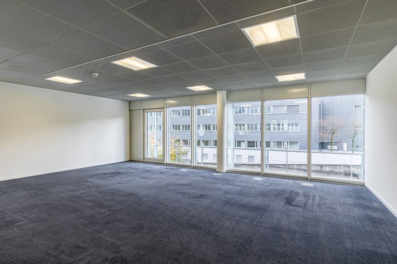 104m² bureau