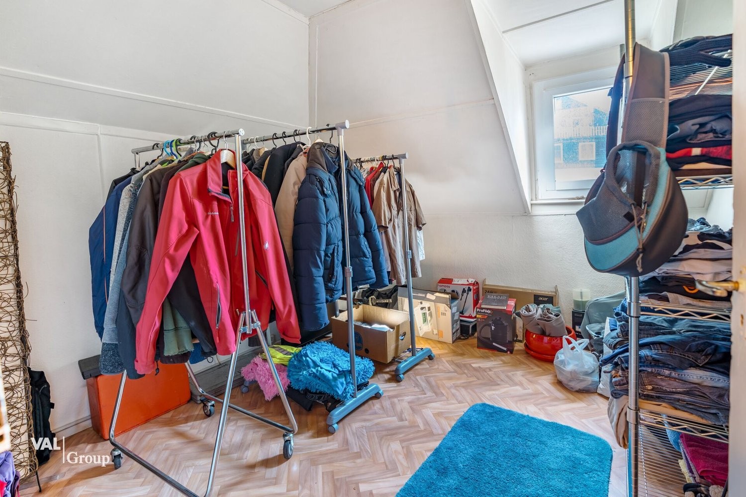 8 rooms apartment