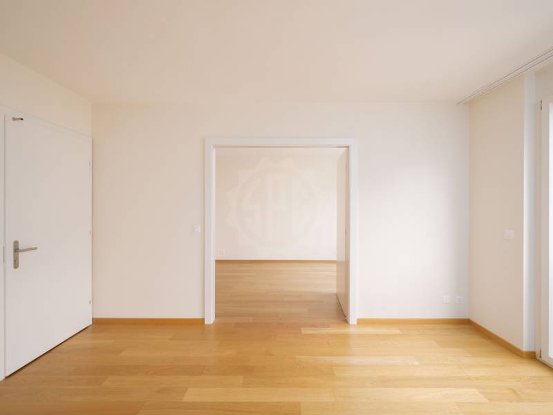 5 rooms apartment
