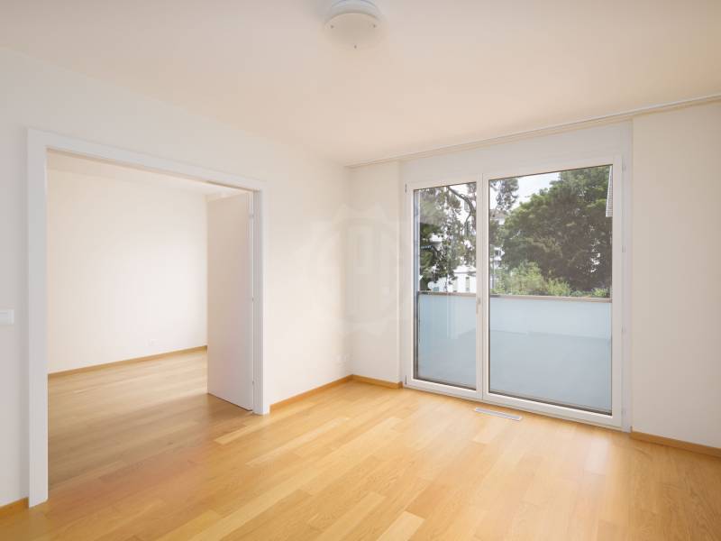 5 rooms apartment