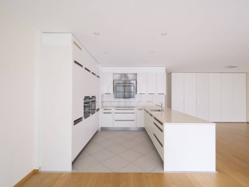 5 rooms apartment