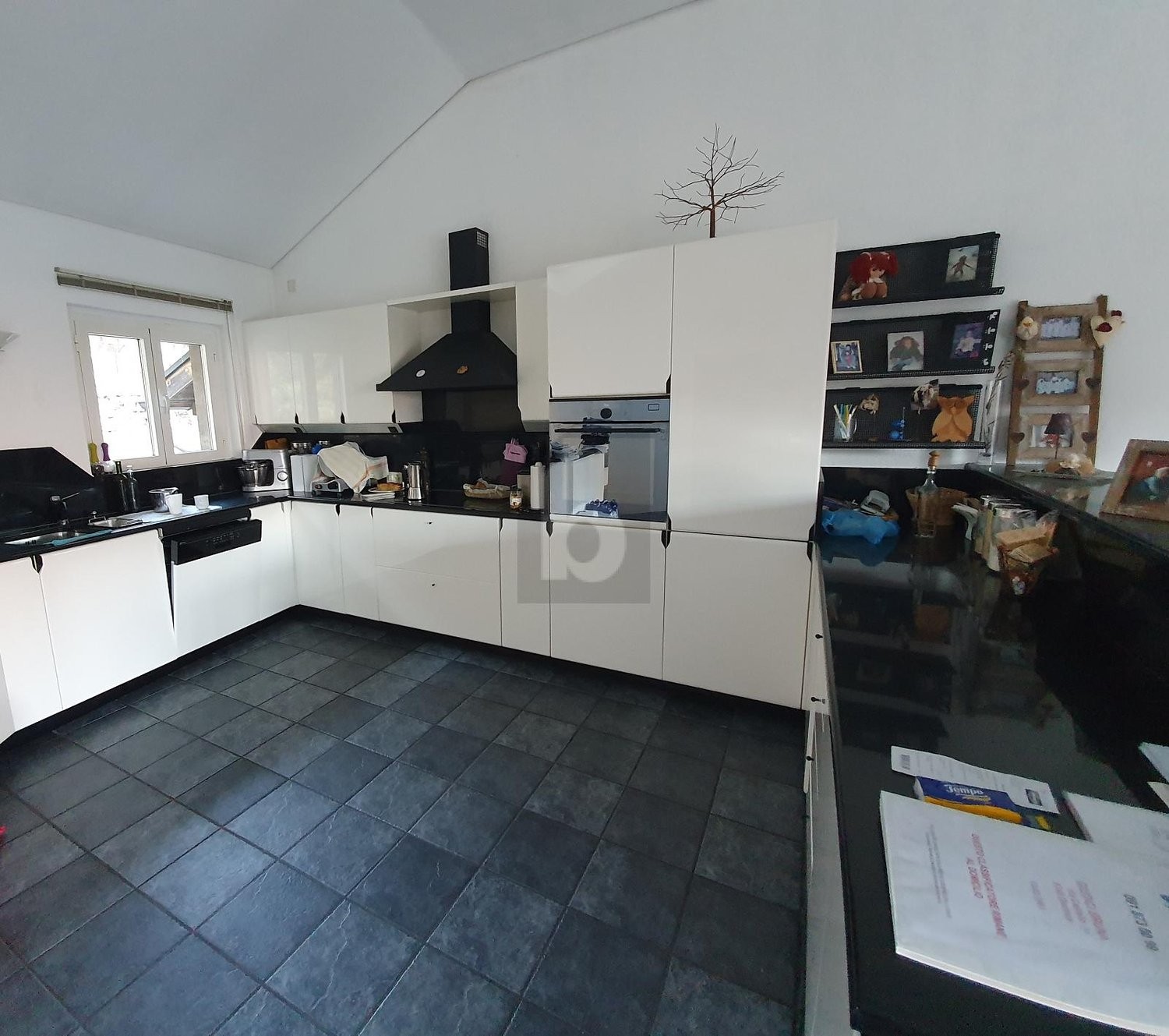 5 rooms single house