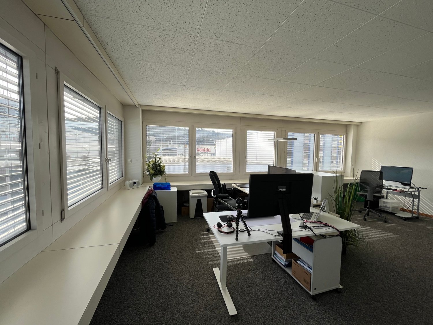 102m² commerciale