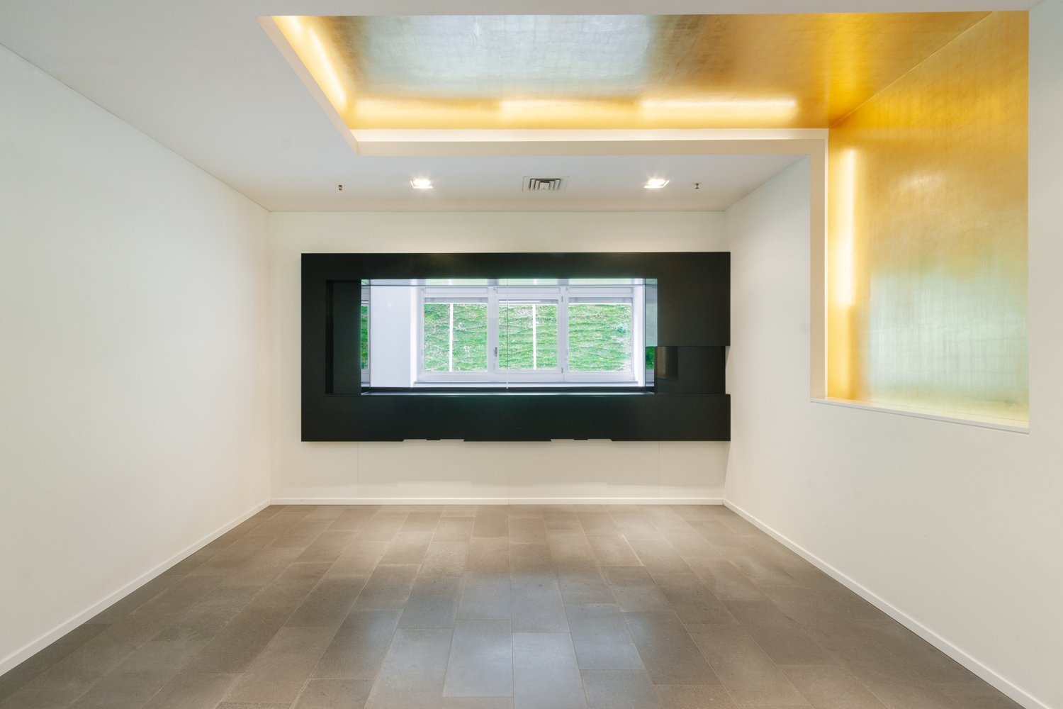 233m² office