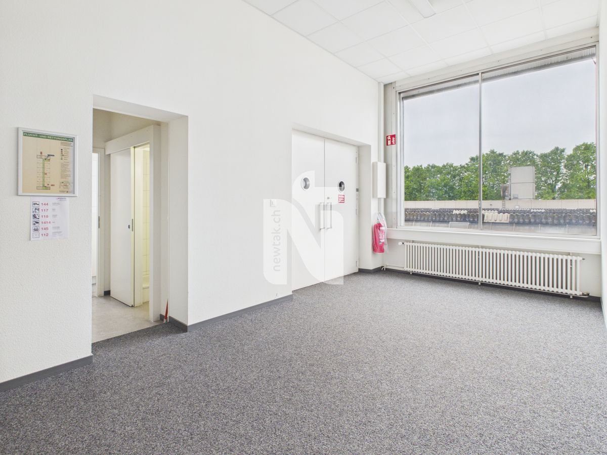 400m² office