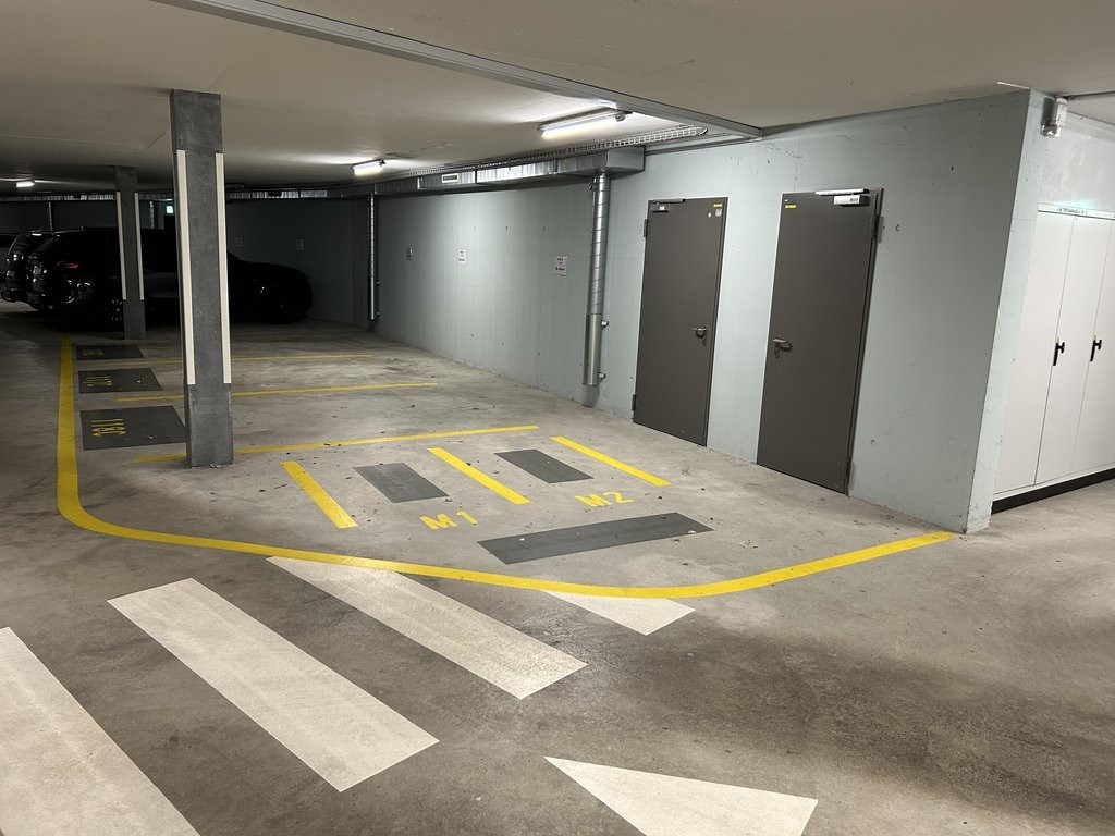 Posti auto coperti per biciclette