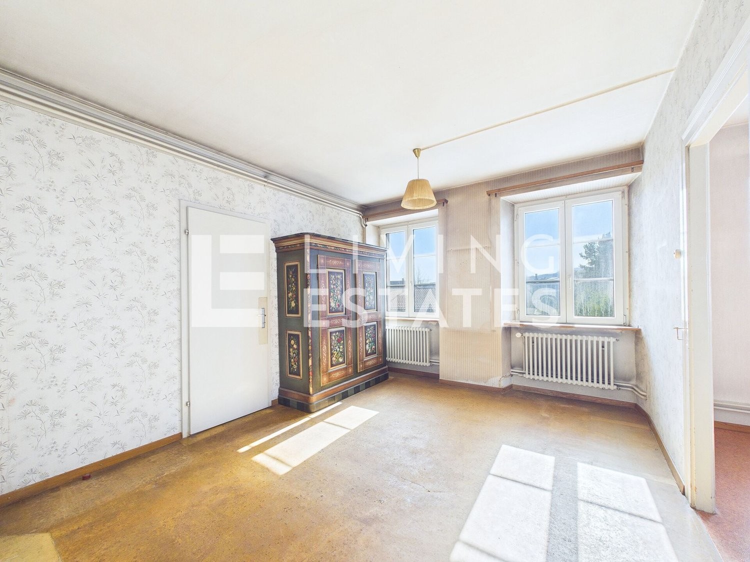 8 rooms farm house