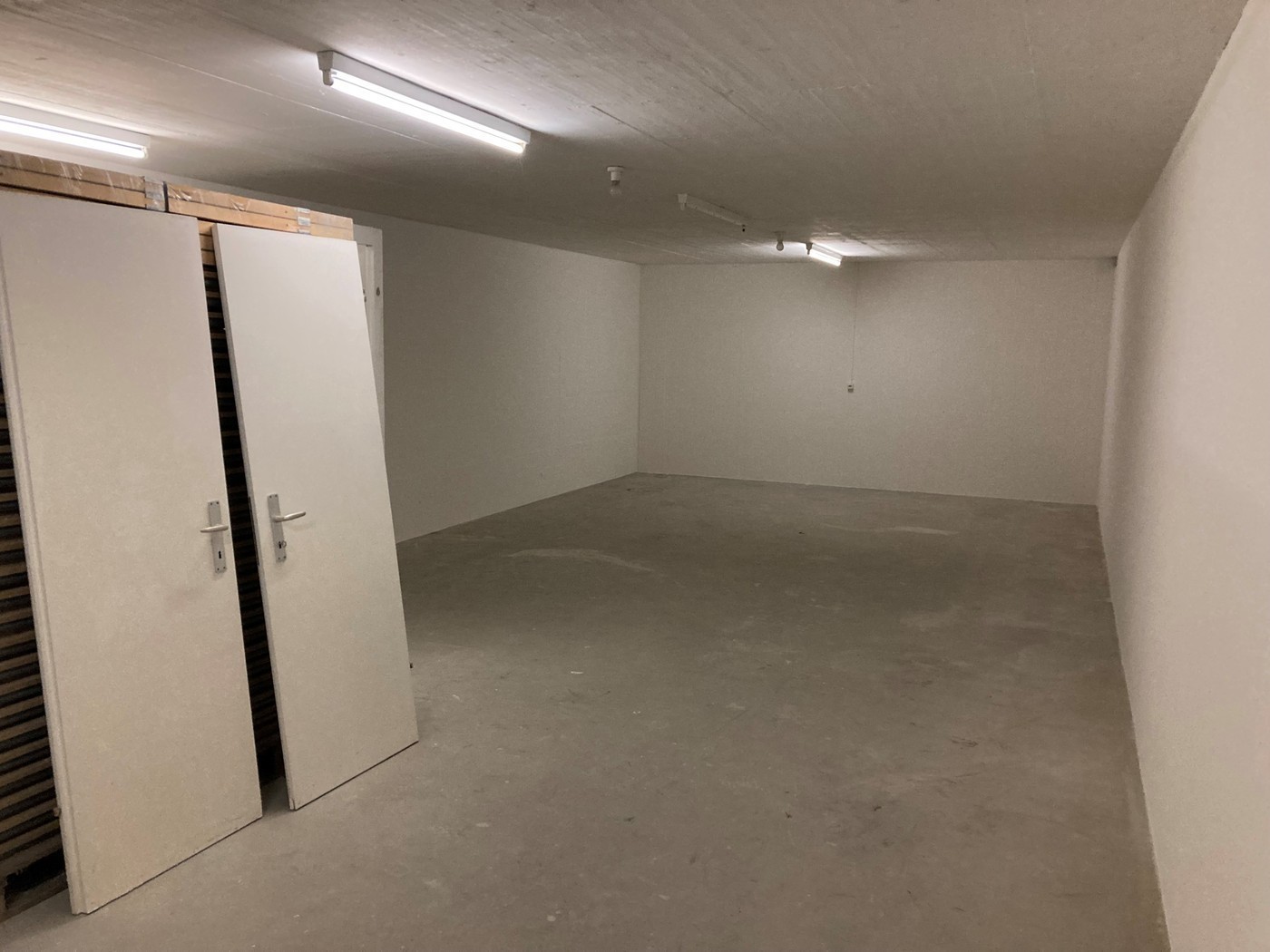 Cellar compartment