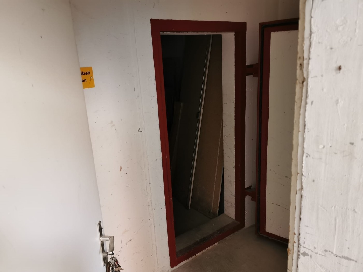 Cellar compartment