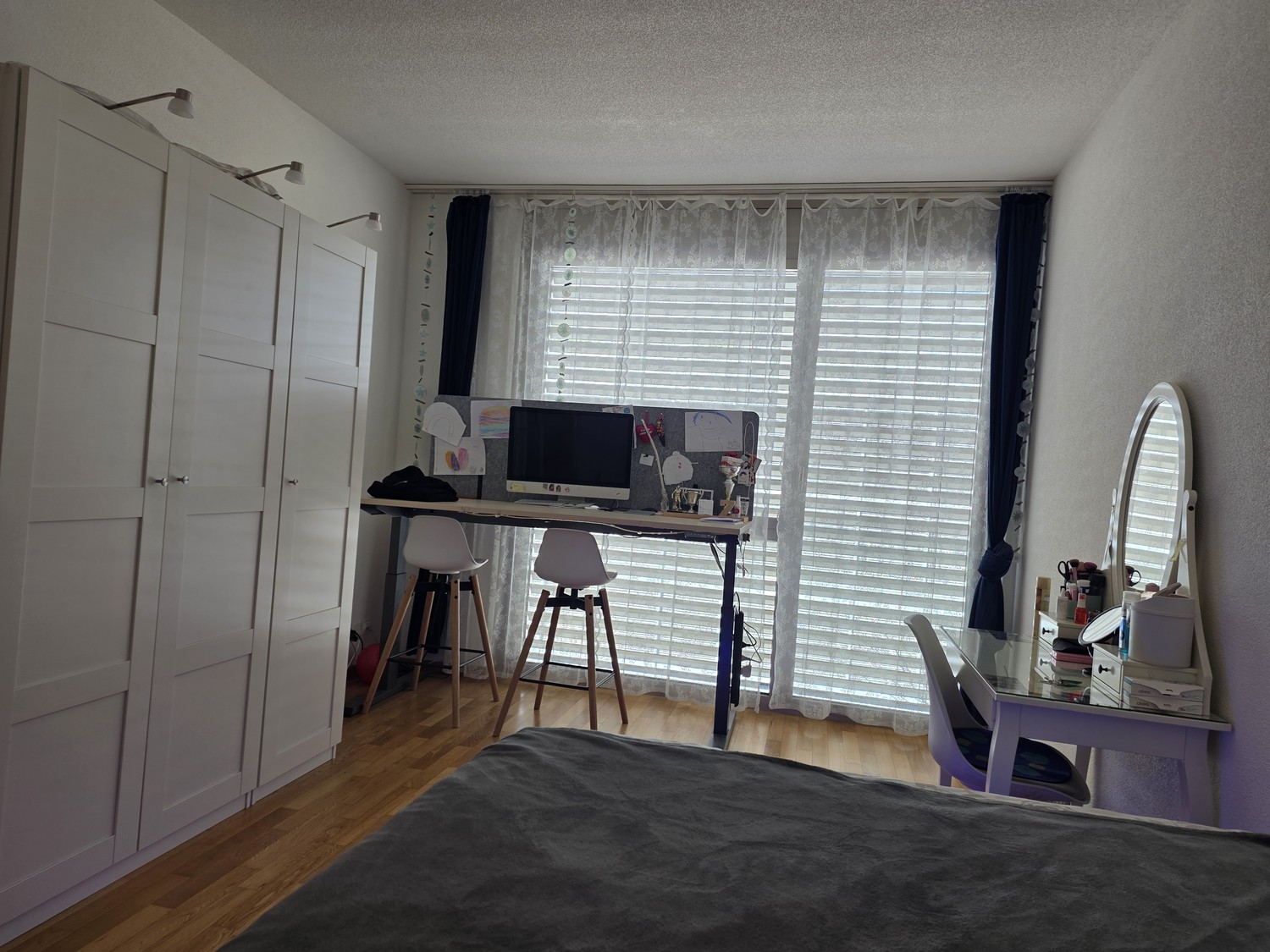 5 rooms apartment