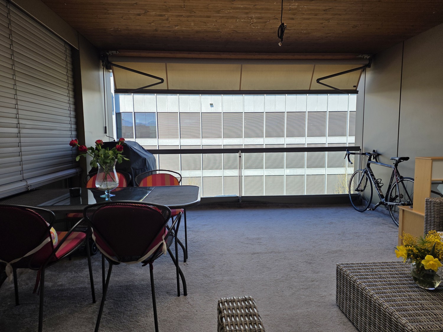 5 rooms apartment