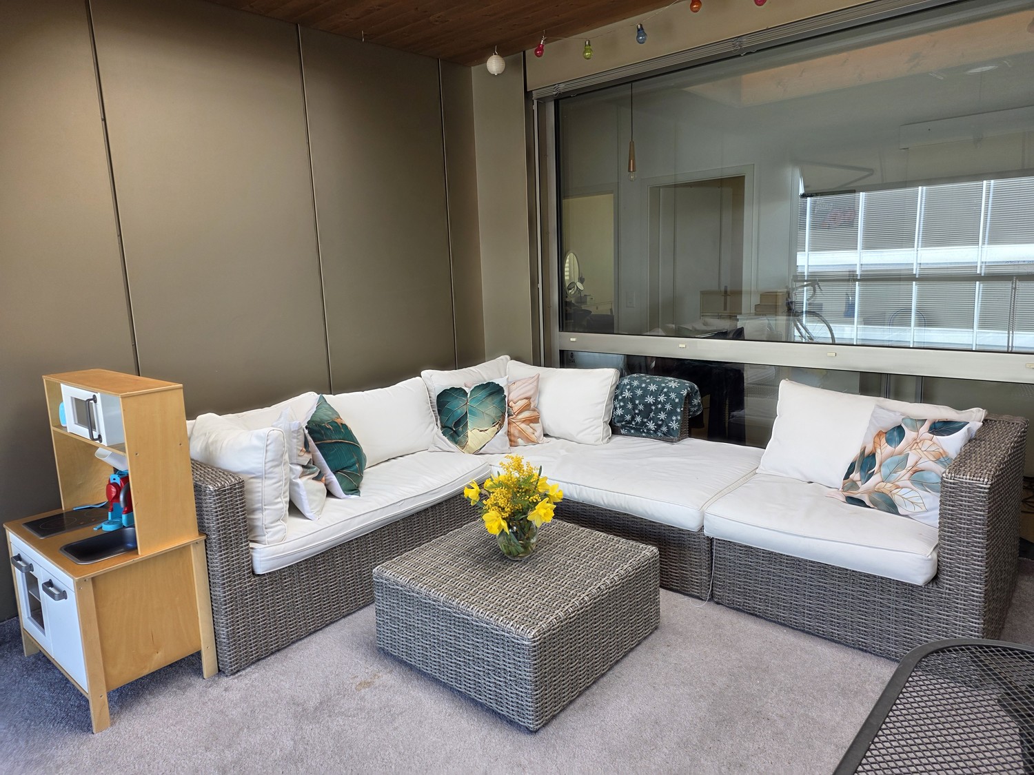 5 rooms apartment