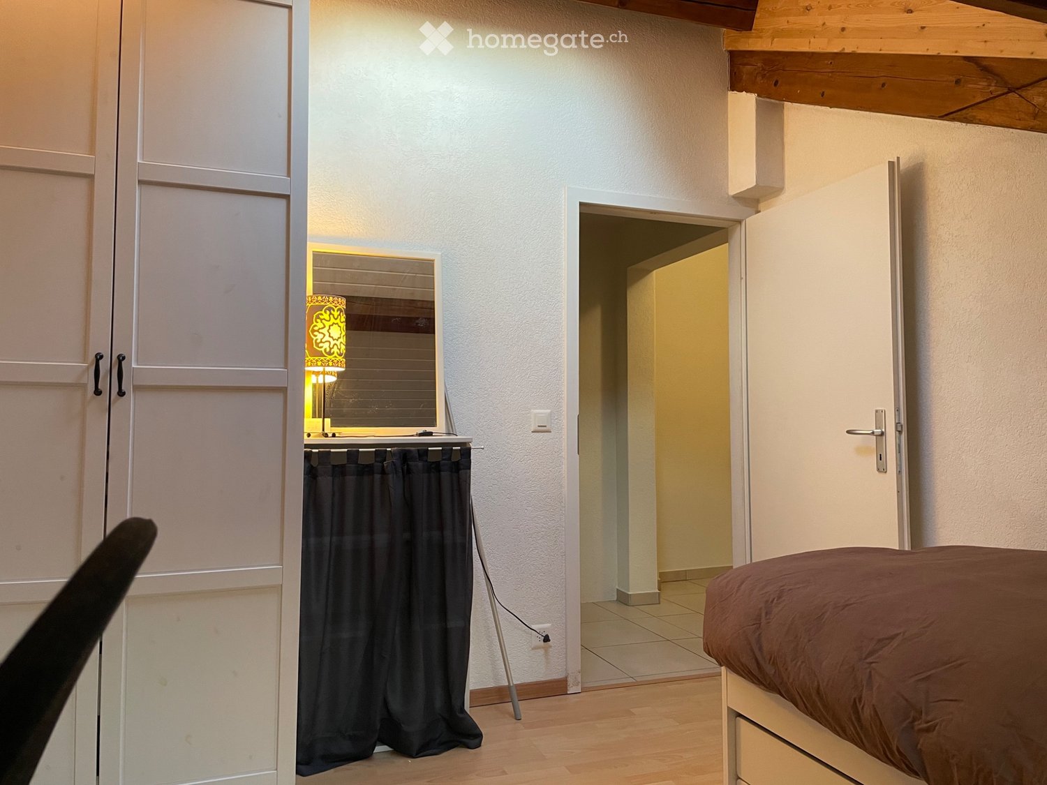 1 room single room
