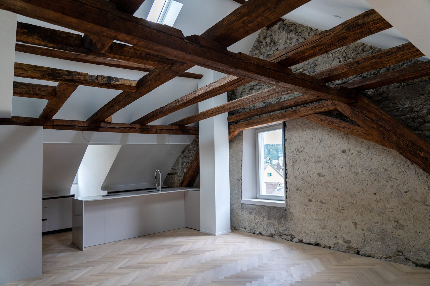Appartamento mansardato di 4 ½ locali