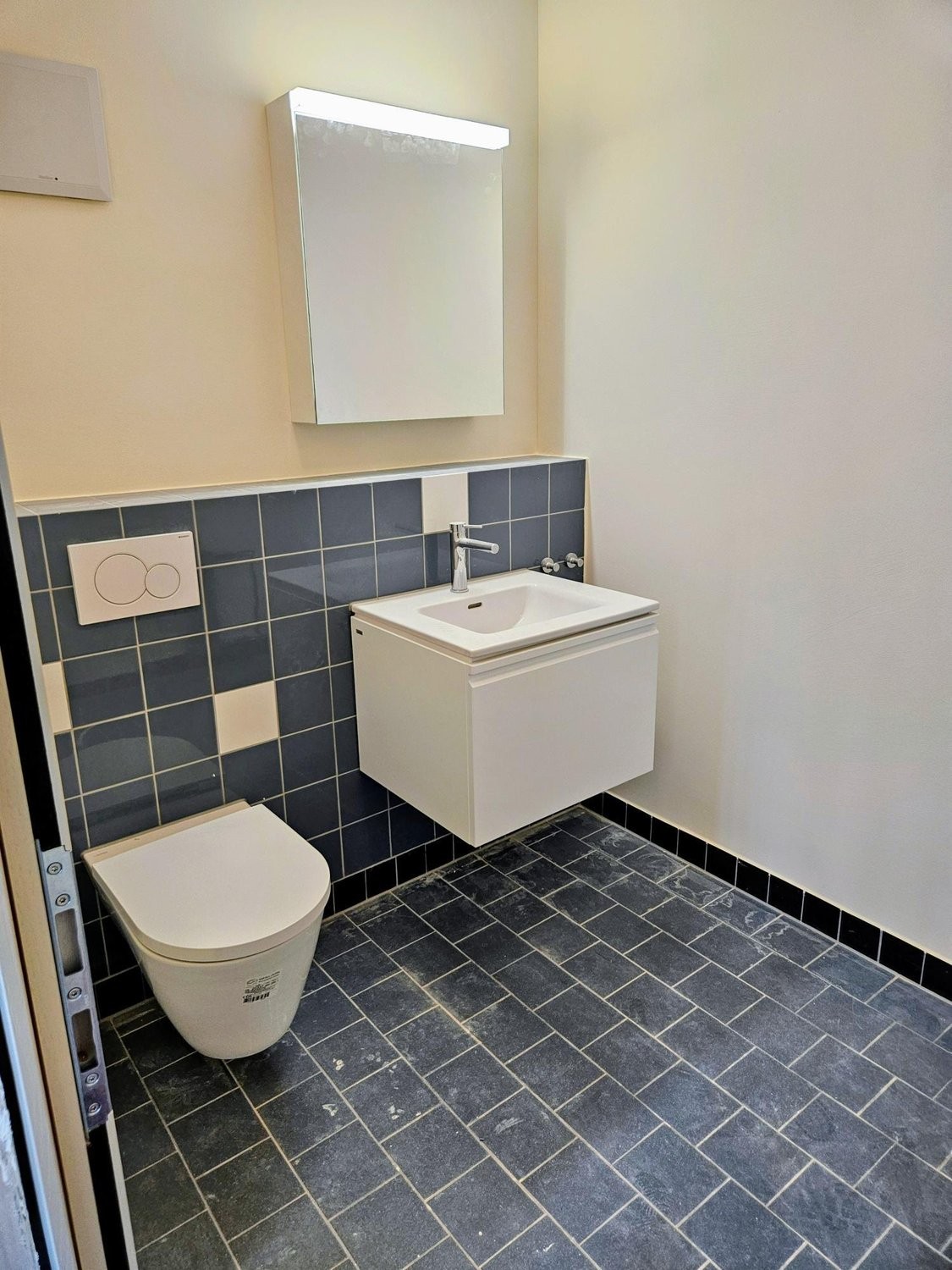 52m² office