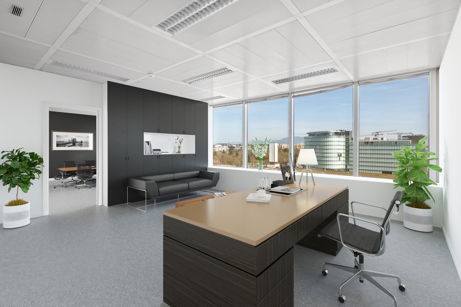 640m² office