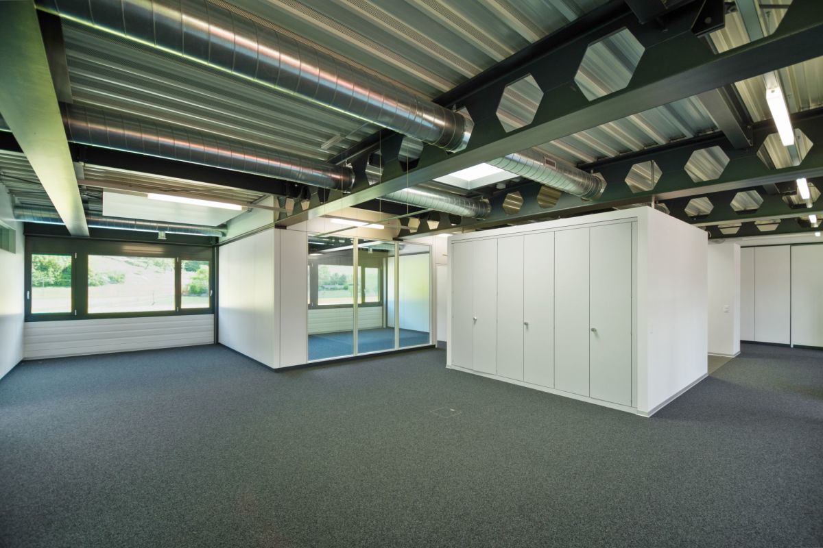 22m² office