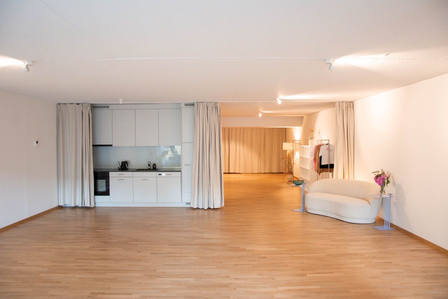 164m² commercial