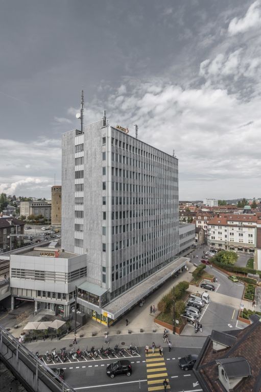 300-357m² office