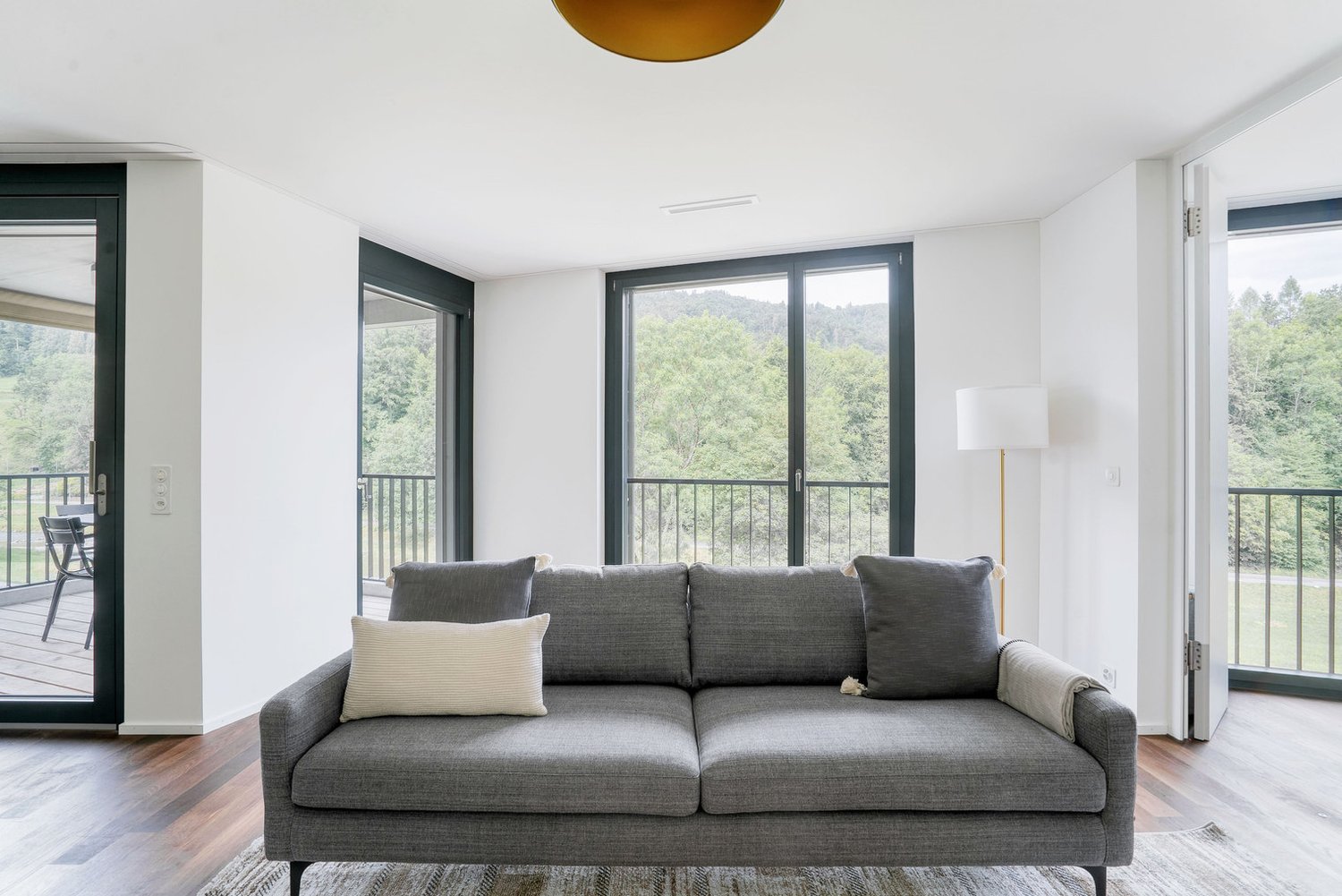 2 ½ rooms furnished flat