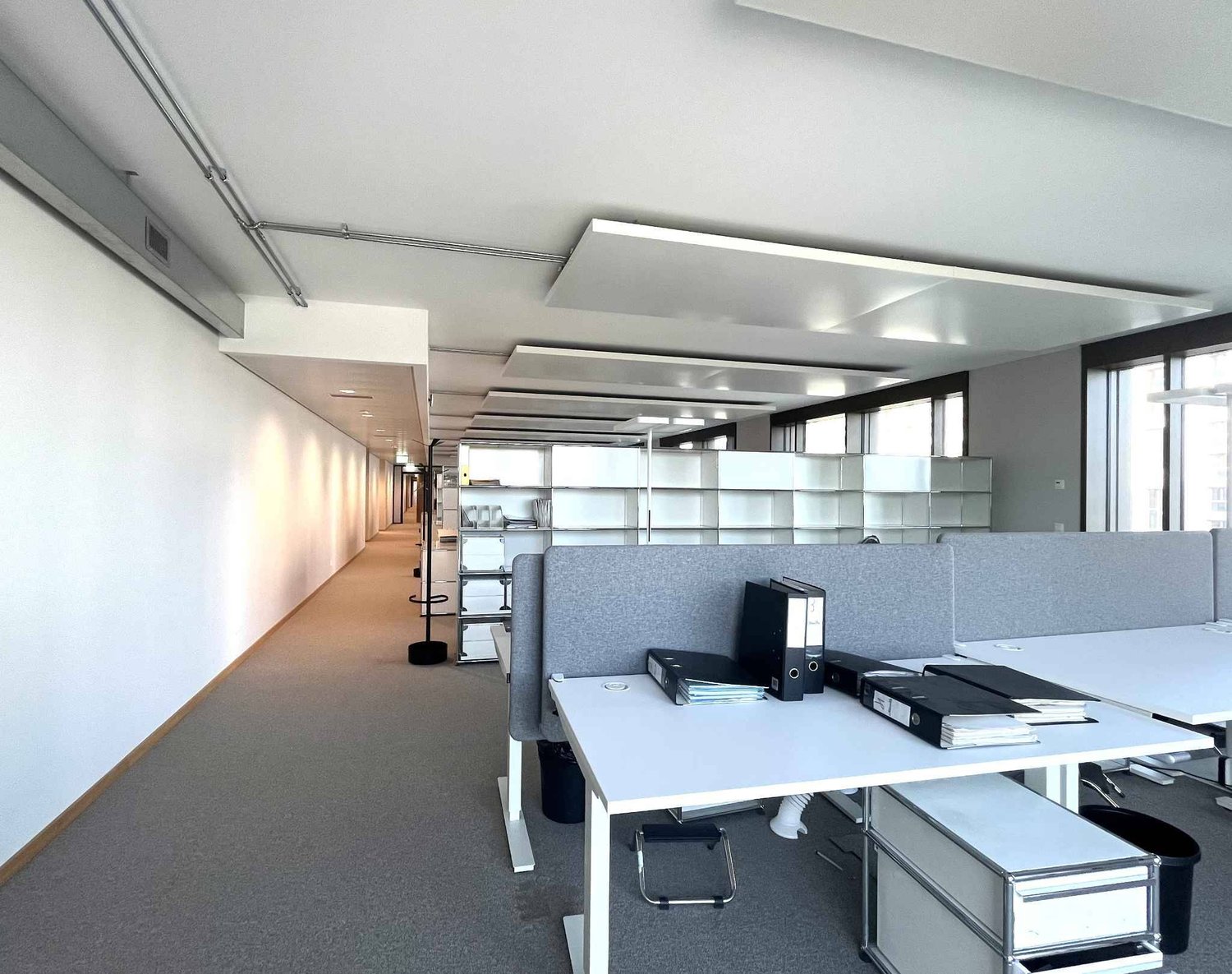 600m² office