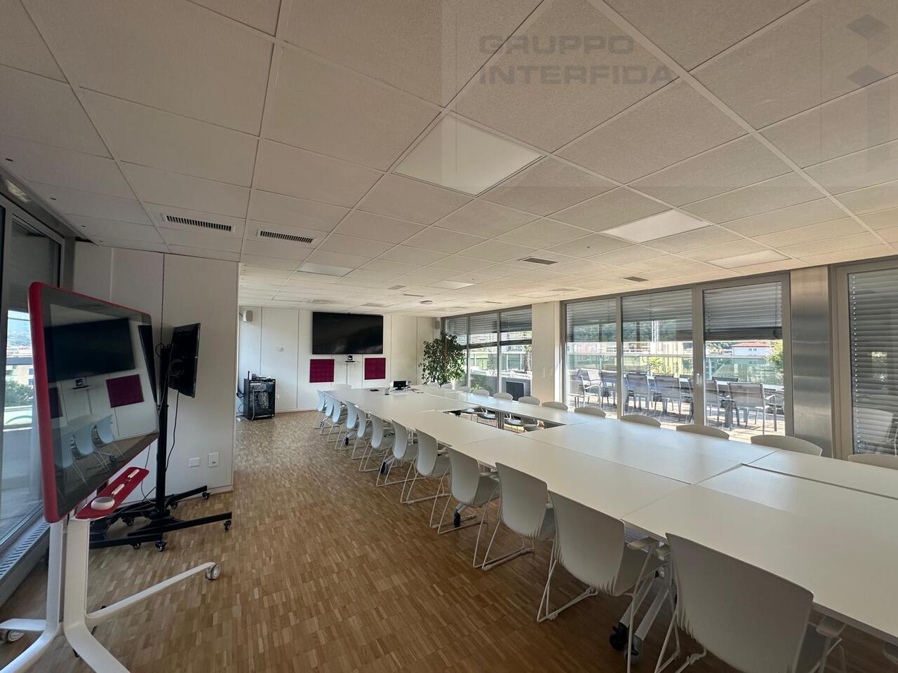 313m² ufficio