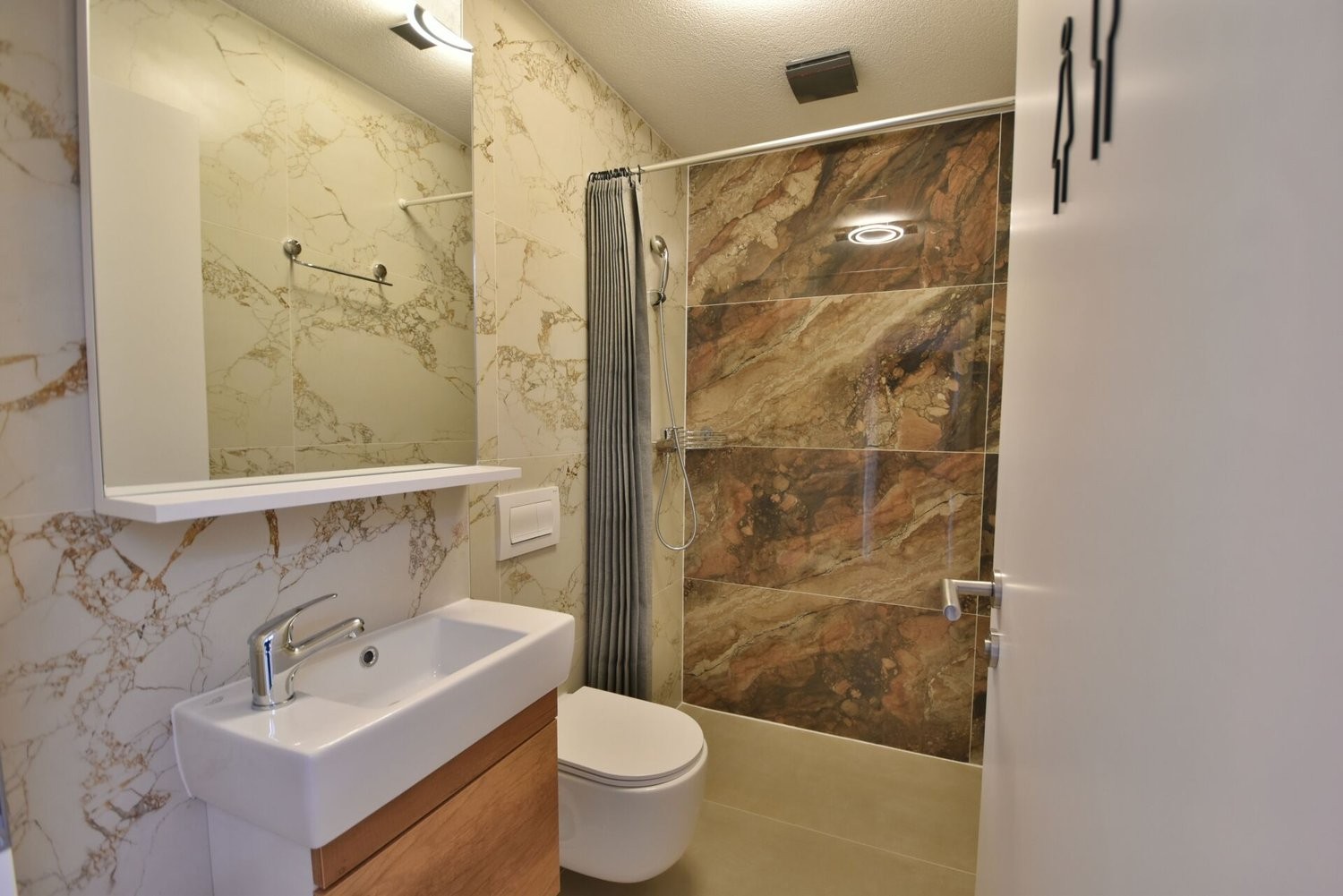 1 room single room