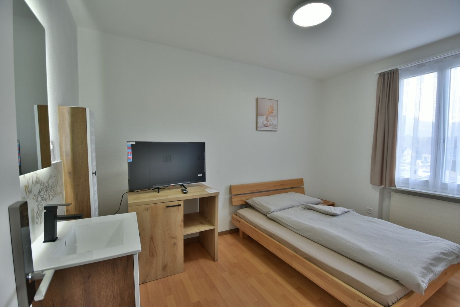 1 room single room