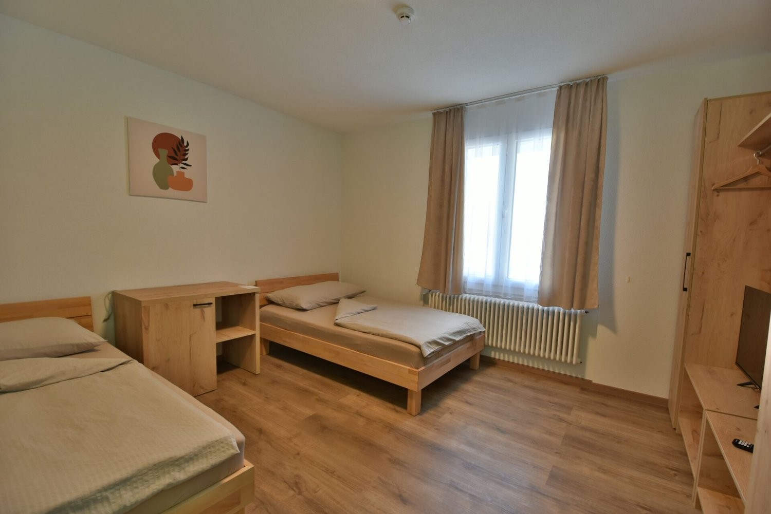 1 room single room