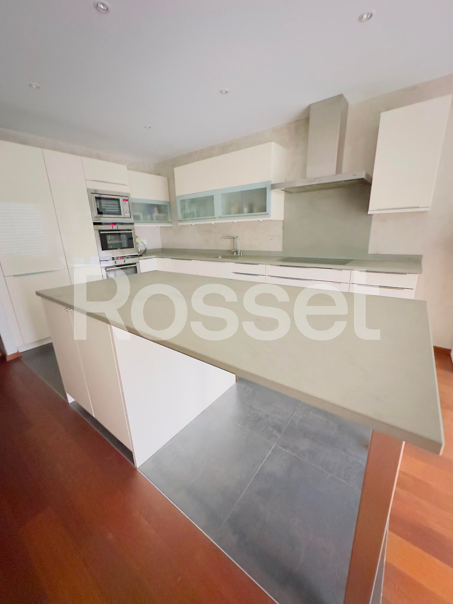 4 rooms apartment