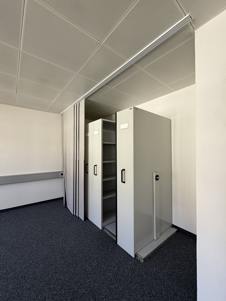 118m² office